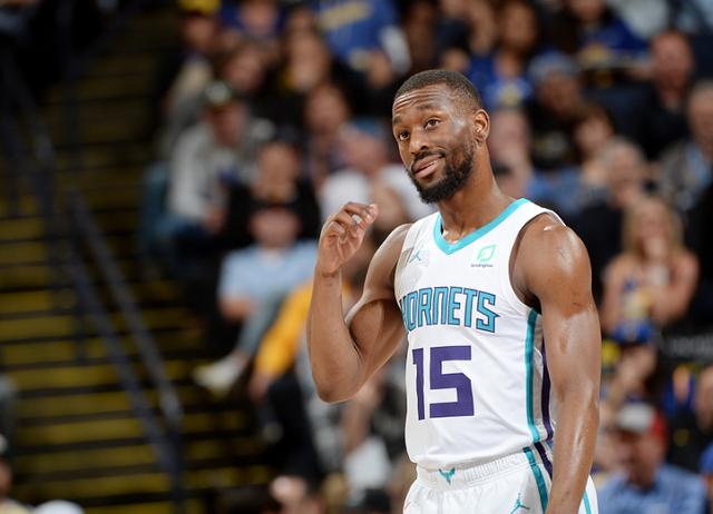 成为观众瞩 成为观众瞩