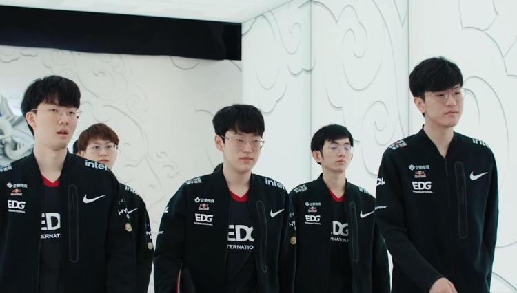 体关注的焦 体关注的焦