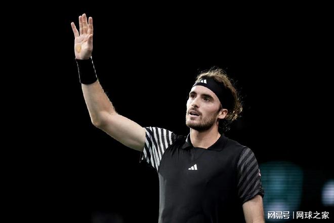 在此背景下 在此背景下